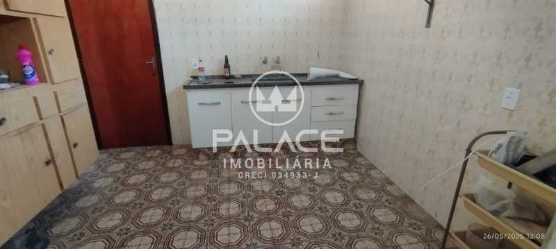 Casa para alugar com 4 quartos, 250m² - Foto 20