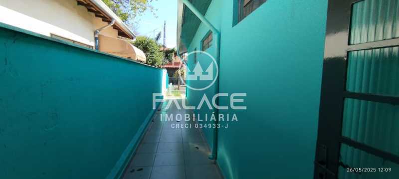 Casa para alugar com 4 quartos, 250m² - Foto 29
