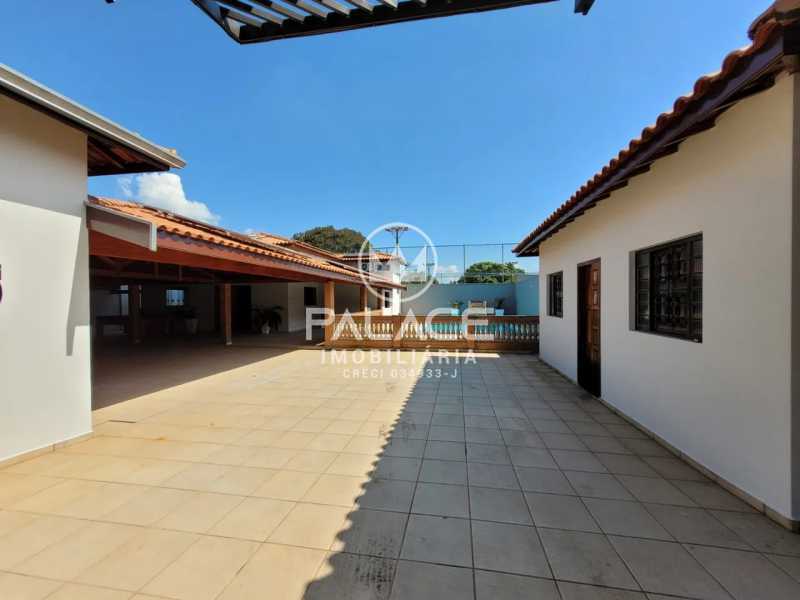 Chácara à venda com 2 quartos, 291m² - Foto 10