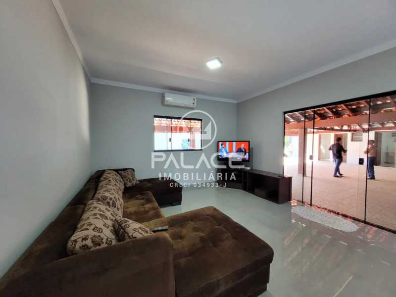 Chácara à venda com 2 quartos, 291m² - Foto 12