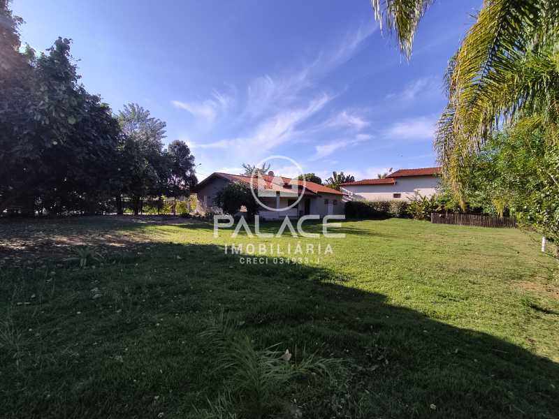 Casa de Condomínio para alugar com 2 quartos, 157m² - Foto 30