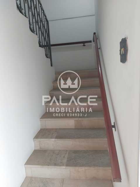 Casa à venda com 3 quartos, 219m² - Foto 13