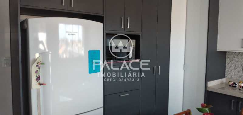 Casa à venda com 3 quartos, 219m² - Foto 12