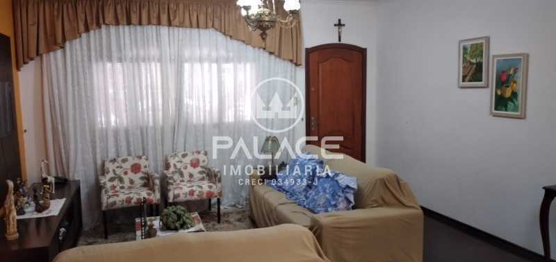 Casa à venda com 3 quartos, 219m² - Foto 4