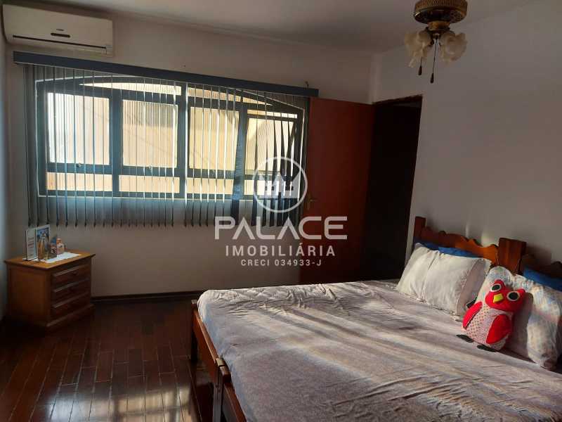 Casa à venda com 3 quartos, 219m² - Foto 23