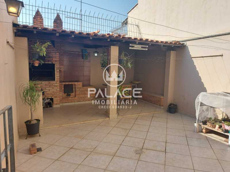 Casa à venda com 3 quartos, 219m² - Foto 30