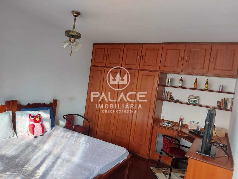 Casa à venda com 3 quartos, 219m² - Foto 24
