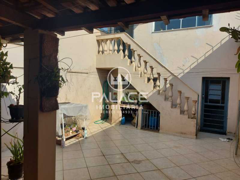 Casa à venda com 3 quartos, 219m² - Foto 28