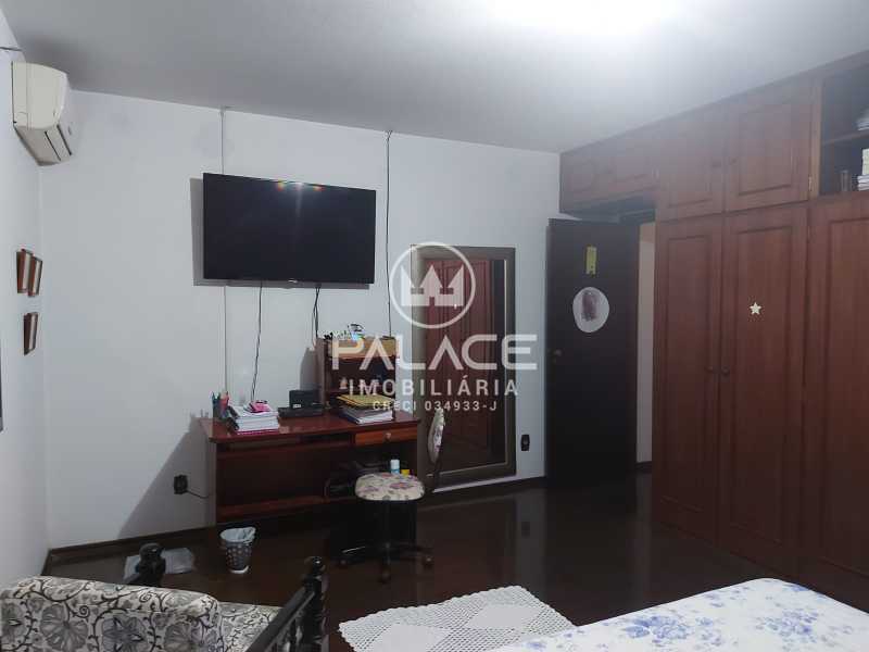 Casa à venda com 3 quartos, 219m² - Foto 26