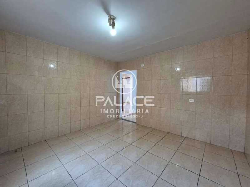 Casa para alugar com 2 quartos, 80m² - Foto 12
