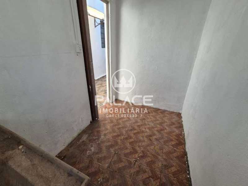 Casa para alugar com 2 quartos, 80m² - Foto 19