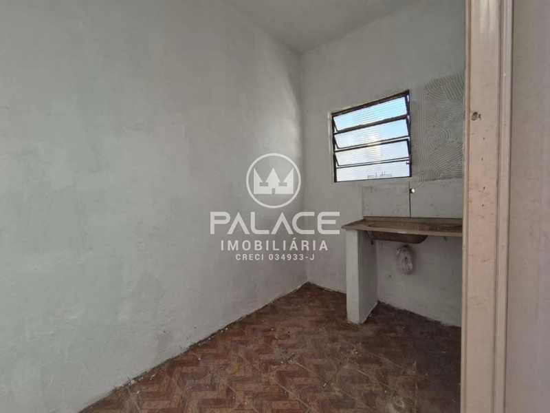 Casa para alugar com 2 quartos, 80m² - Foto 20