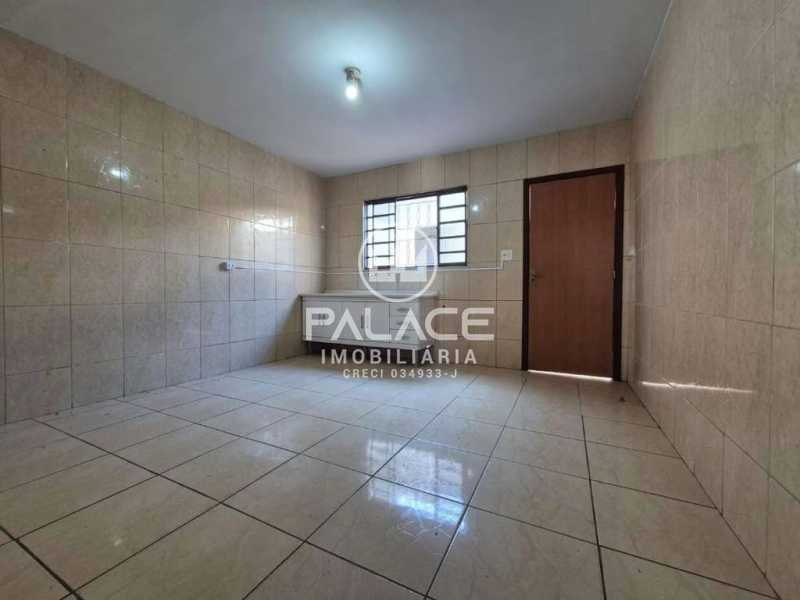Casa para alugar com 2 quartos, 80m² - Foto 14