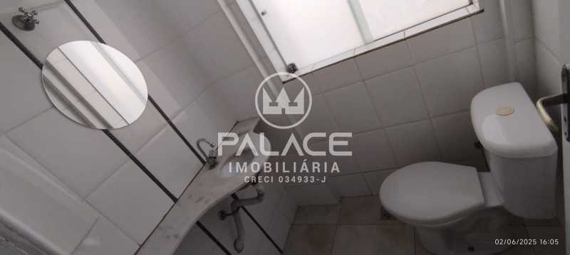 Casa Comercial para alugar com 3 quartos, 200m² - Foto 18