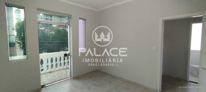 Casa Comercial para alugar com 3 quartos, 200m² - Foto 26