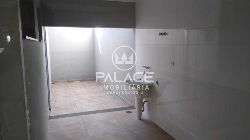 Casa à venda com 3 quartos, 310m² - Foto 25