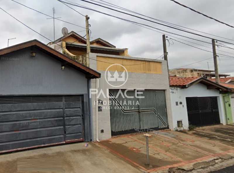 Casa à venda com 4 quartos, 120m² - Foto 1