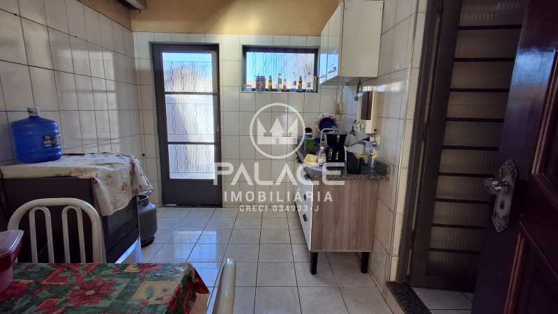 Casa à venda com 3 quartos, 121m² - Foto 9