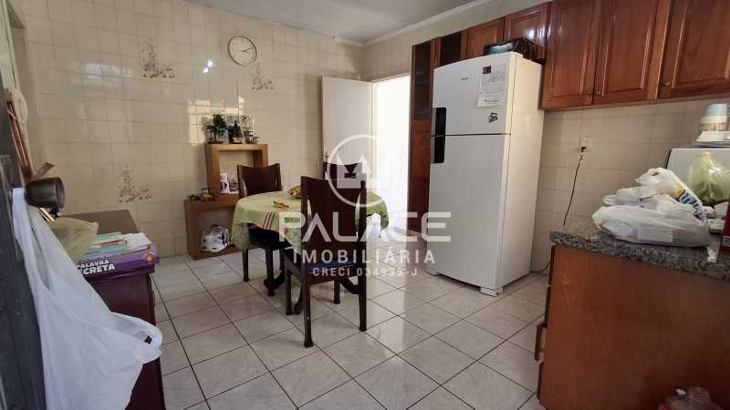 Casa à venda com 3 quartos, 121m² - Foto 7