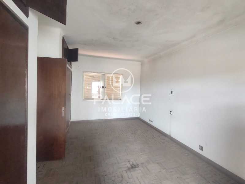 Casa à venda com 3 quartos, 298m² - Foto 14