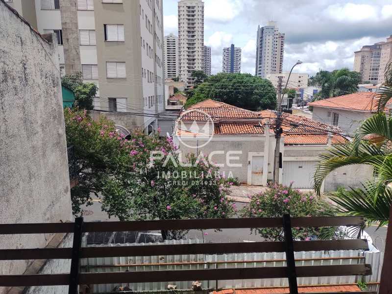 Casa à venda com 3 quartos, 298m² - Foto 15