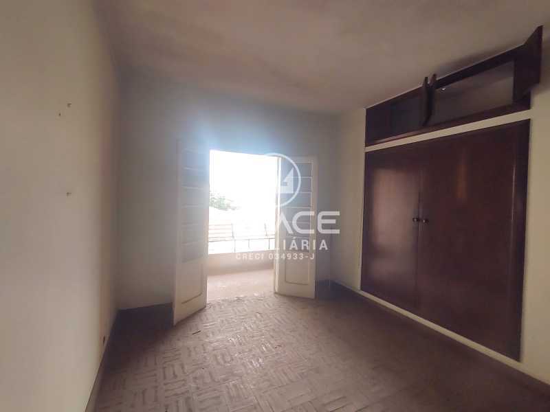 Casa à venda com 3 quartos, 298m² - Foto 17