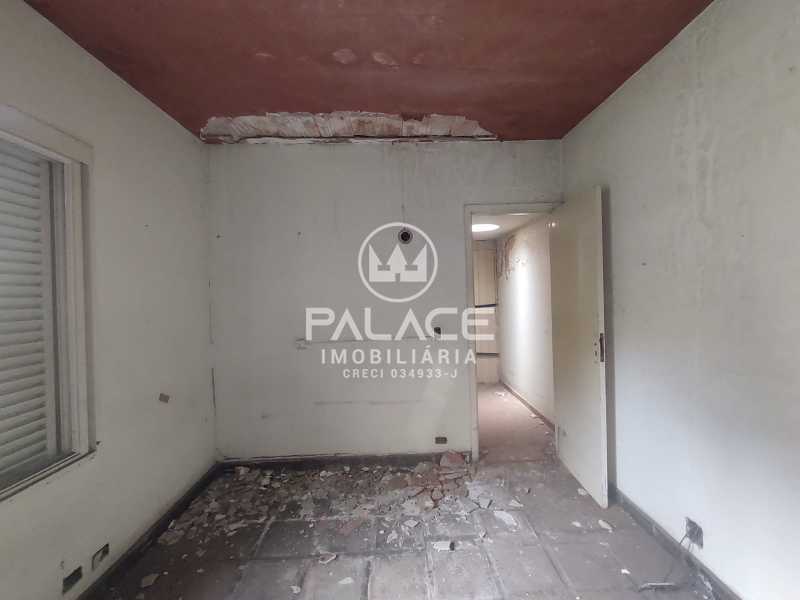 Casa à venda com 3 quartos, 298m² - Foto 18