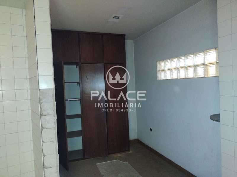 Casa à venda com 3 quartos, 298m² - Foto 22