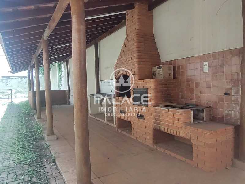 Casa à venda com 3 quartos, 366m² - Foto 4