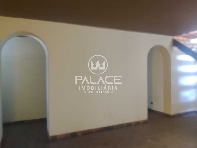 Casa à venda com 3 quartos, 366m² - Foto 6