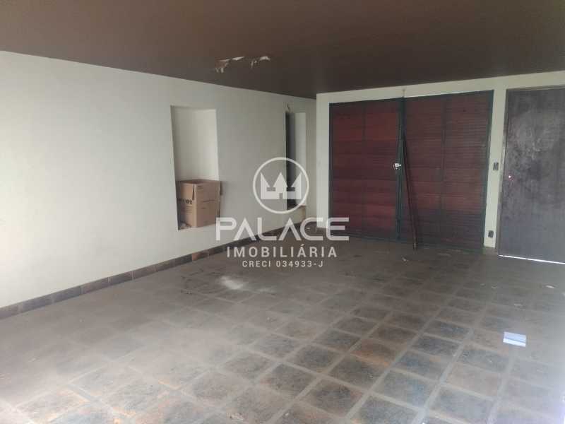 Casa à venda com 3 quartos, 366m² - Foto 8