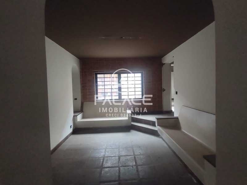 Casa à venda com 3 quartos, 366m² - Foto 13