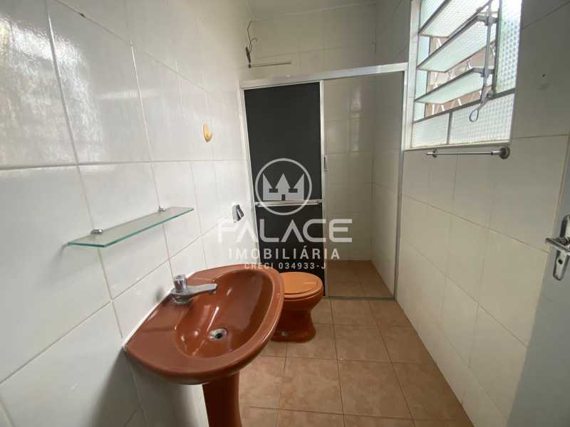 Casa para alugar com 2 quartos, 105m² - Foto 13