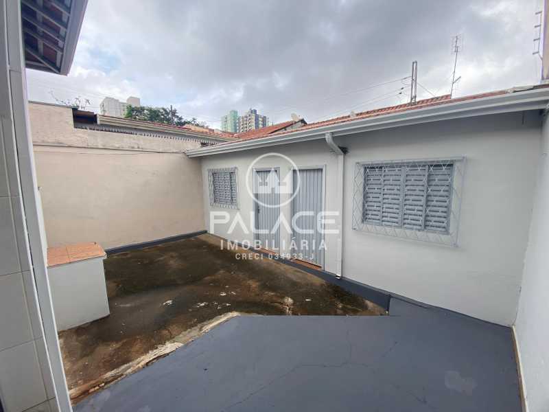 Casa para alugar com 2 quartos, 105m² - Foto 16