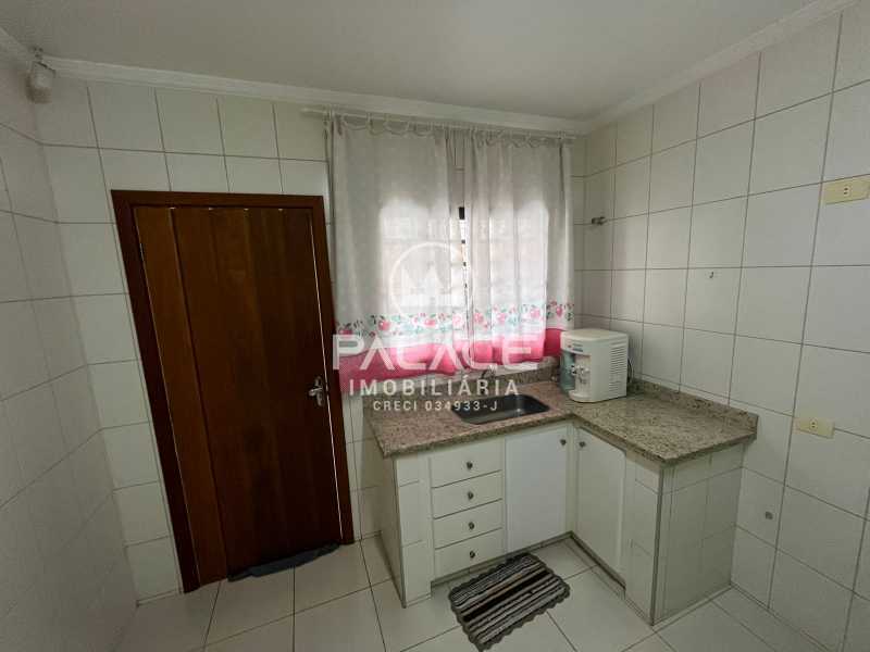 Casa para alugar com 2 quartos, 97m² - Foto 12