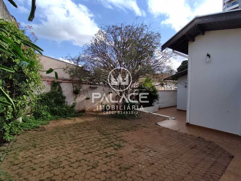 Casa para alugar com 4 quartos, 214m² - Foto 28