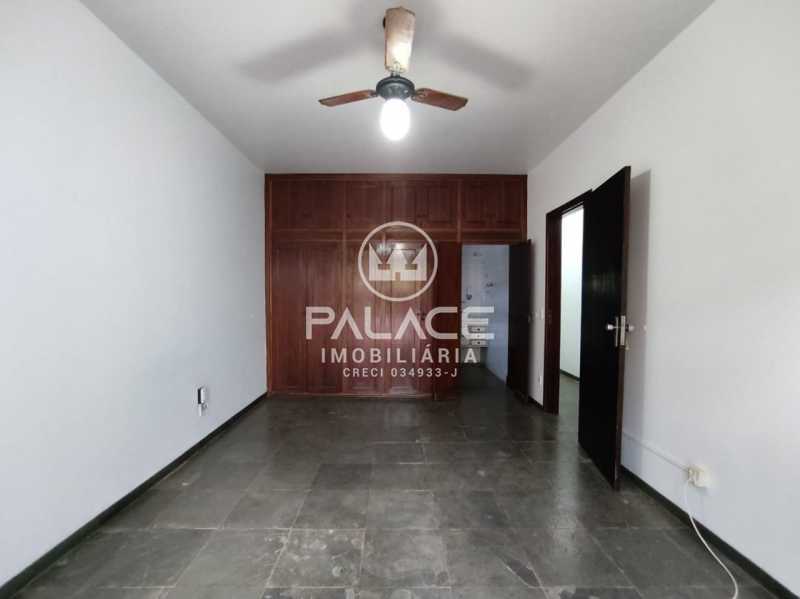 Casa para alugar com 4 quartos, 214m² - Foto 18