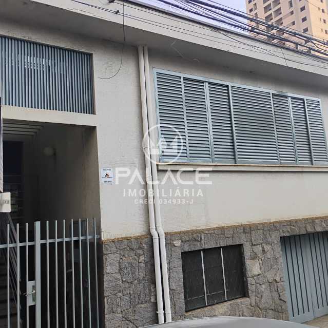 Casa Comercial para alugar com 3 quartos, 433m² - Foto 1