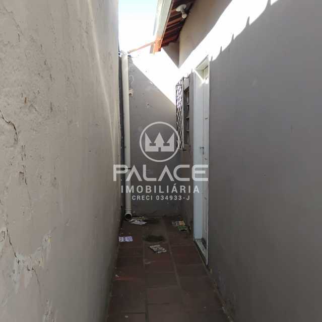 Casa para alugar com 2 quartos, 75m² - Foto 2