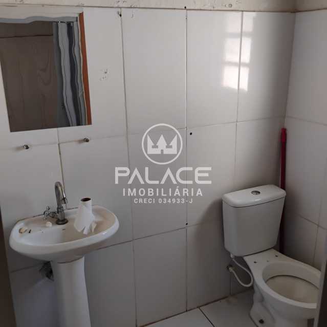 Casa para alugar com 2 quartos, 75m² - Foto 9