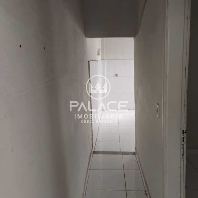 Casa para alugar com 2 quartos, 75m² - Foto 5