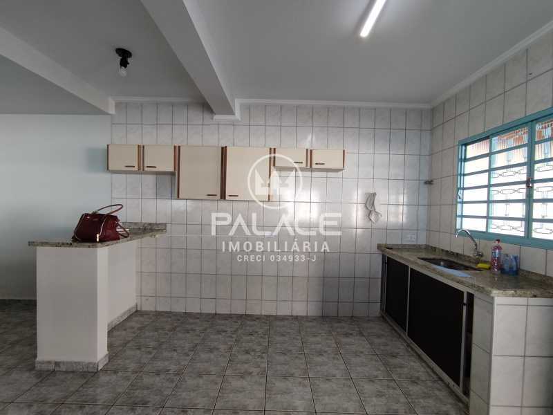 Casa para alugar com 3 quartos, 159m² - Foto 11