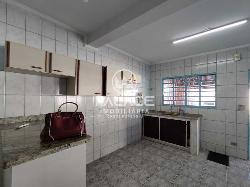 Casa para alugar com 3 quartos, 159m² - Foto 12