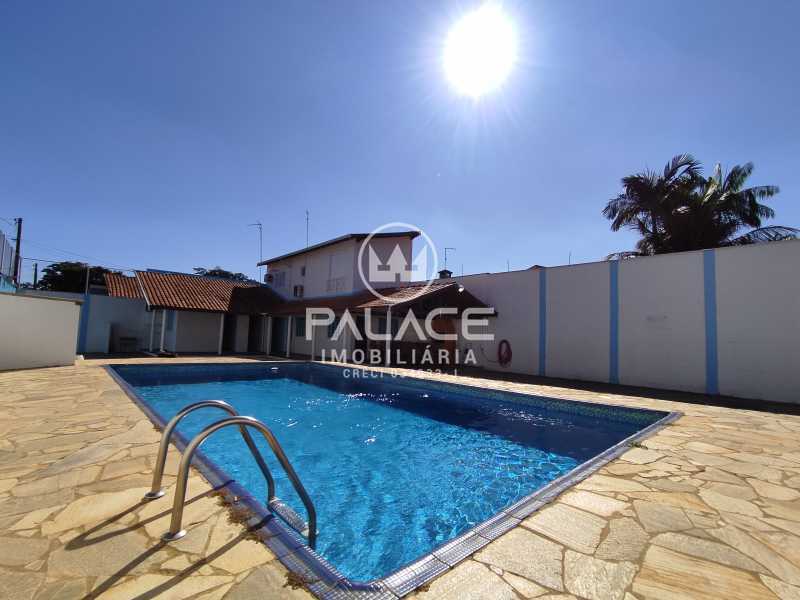 Casa para alugar com 3 quartos, 159m² - Foto 1