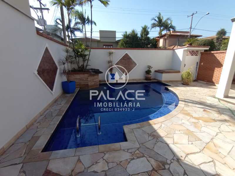 Casa de Condomínio para alugar com 3 quartos, 292m² - Foto 3