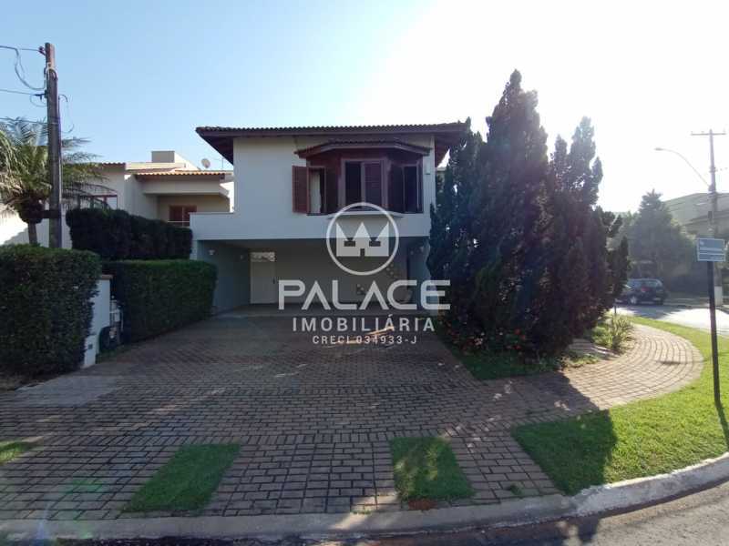 Casa de Condomínio para alugar com 3 quartos, 292m² - Foto 1