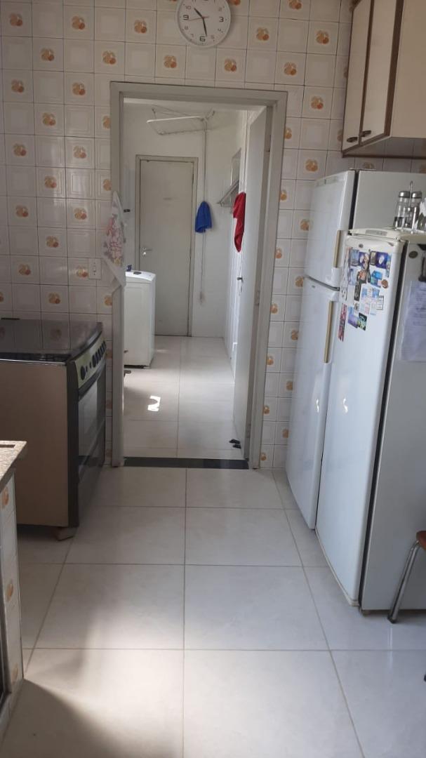 Apartamento à venda com 3 quartos, 114m² - Foto 18