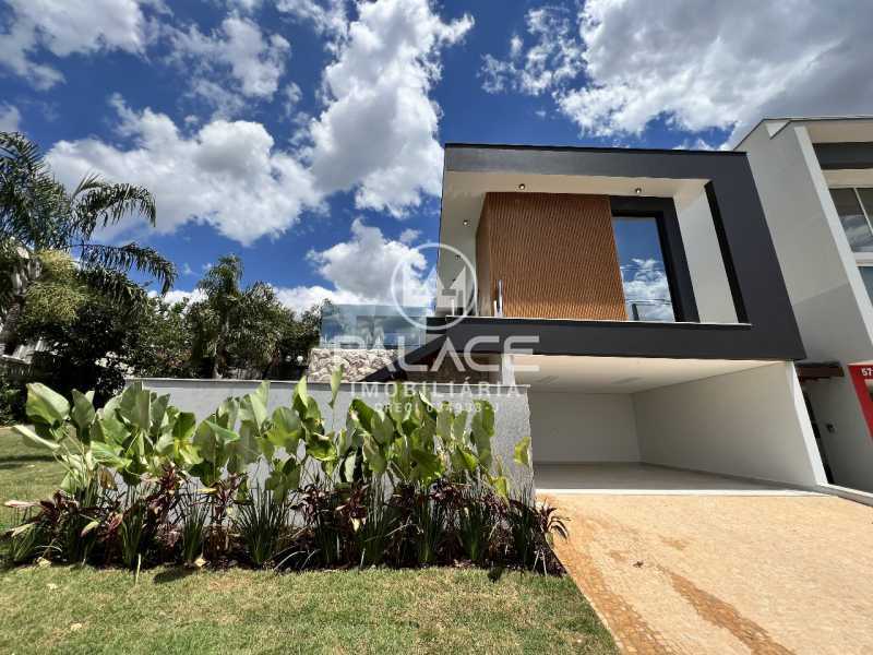 Casa de Condomínio à venda com 3 quartos, 223m² - Foto 2