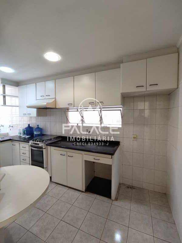 Apartamento para alugar com 2 quartos, 72m² - Foto 19