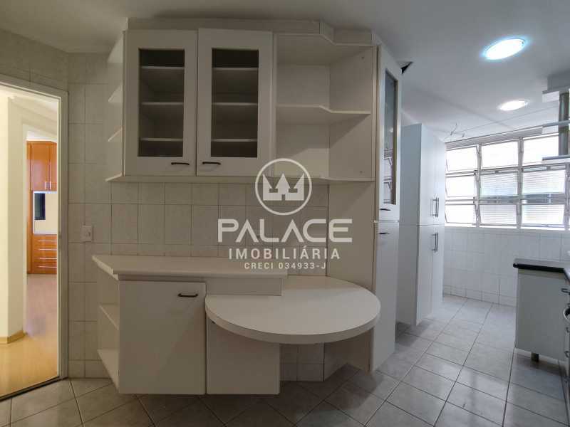 Apartamento para alugar com 2 quartos, 72m² - Foto 21